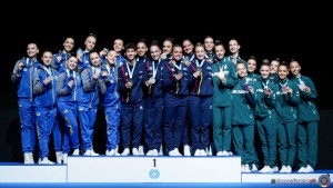 jun as podio sfe05533 copia simone ferraro ph